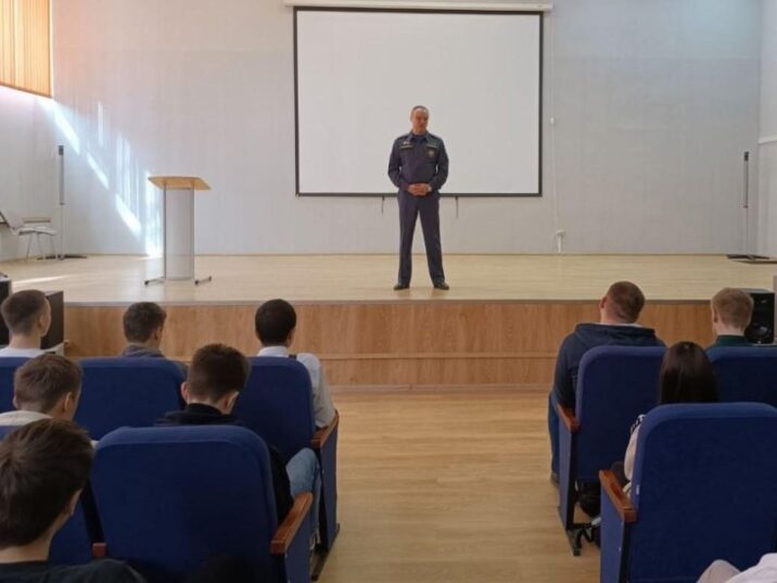 Студентам Павлово-Посадского городского округа напомнили правила поведения при пожаре Без рубрики 