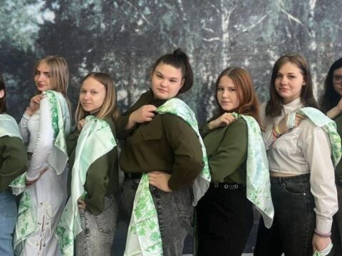 Студенты Павловского Посада провели танцевальный флешмоб в честь Дня Победы Без рубрики 